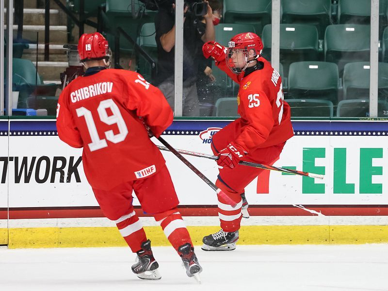 Наставник сборной России Лещев назвал неоднозначной победу над США на ЮЧМ