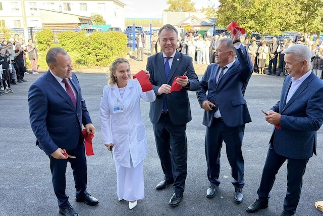 В татарстанском селе Новый Кинер открыли обновленную участковую больницу