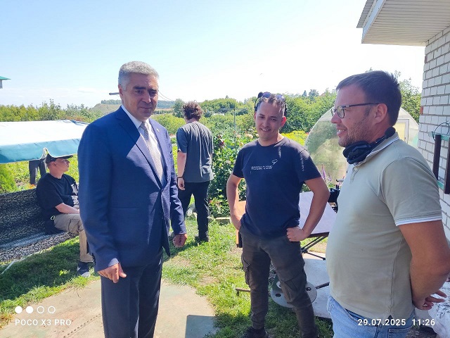 "Ай булмаса, йолдыз бар" сериалын төшерү барышы белән Кама Тамагы башлыгы Наил Вазыйхов танышты