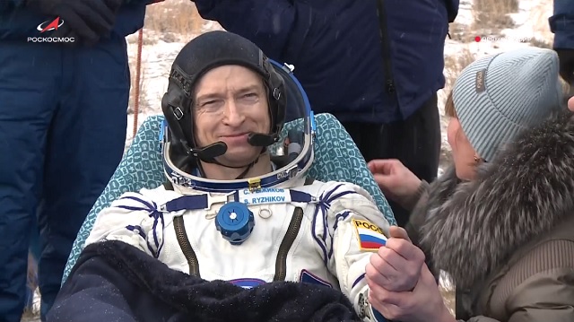Татарстанский космонавт Сергей Рыжиков вернулся на Землю