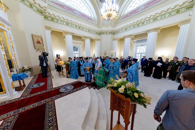 Патриарх Кирилл совершил малое освящение храма-памятника павшим воинам на Казанке
