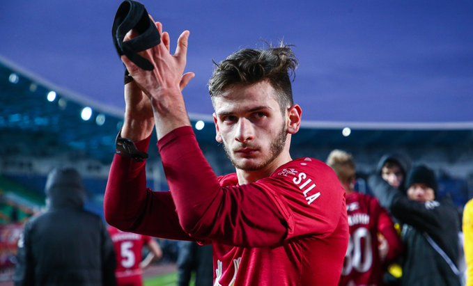 Игрок «Рубина» Кварацхелия помог сотне малоимущим семьям родного города в Грузии