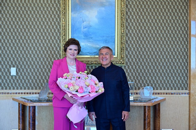 Минниханов обсудил обеспечение лекарствами льготников с главой Росздравнадзора