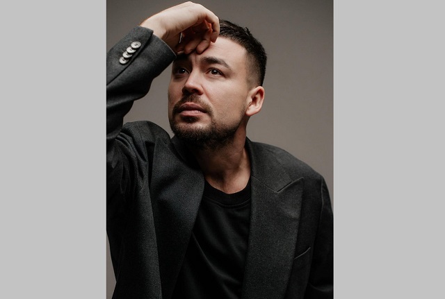 Актера Альметьевского драмтеатра Динара Хуснутдинова госпитализировали после укуса змеи