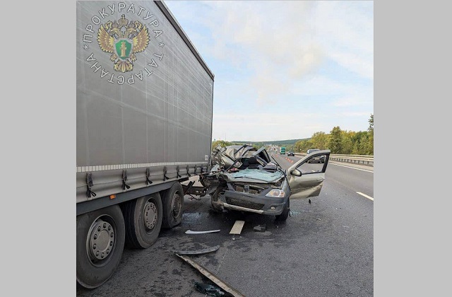Два человека погибли в ДТП с грузовиком в Мамадышском районе Татарстана
