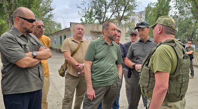 Песошин ознакомился с ходом восстановительных работ в ЛНР