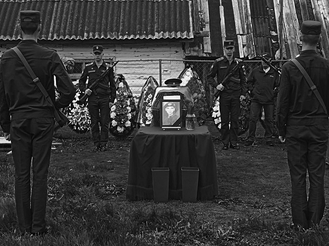 Татарстан простился 35-летним Рустамом Габдрахмановым, погибшим в ходе СВО