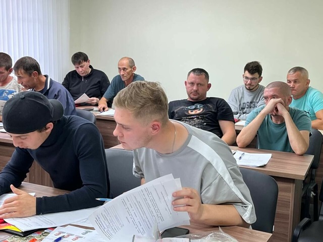 Бойцы из Сыктывкара, Анапы и Люберец заключили контракт в Набережных Челнах