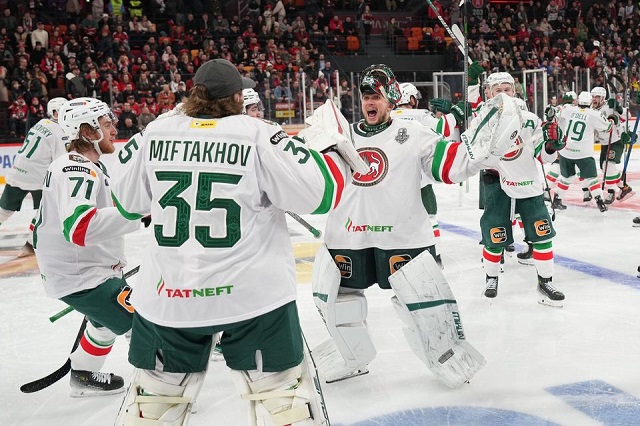 «Ак Барс» вырвал победу у «Автомобилиста» и вышел в 1/4 Кубка Гагарина
