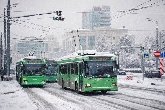 Не выдержали морозов: в Казани трамваи и троллейбусы встали из-за обрывов контактной сети