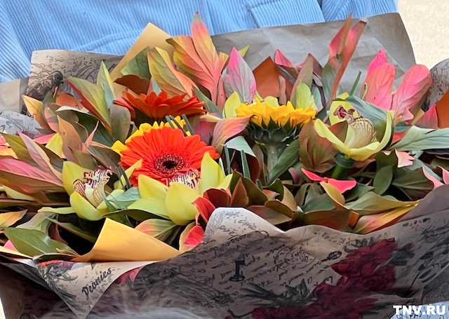 Какие цветы выбрать для букета на 1 сентября, рассказали в Роспотребнадзоре