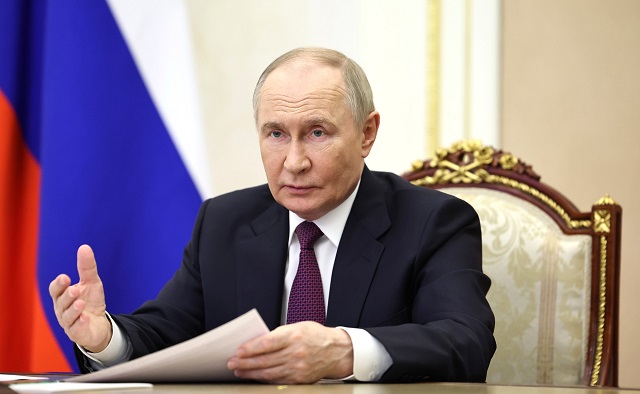 Президент России подписал закон о внесудебном банкротстве участников СВО