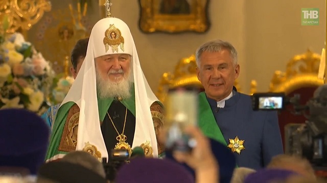 Орден Славы и чести первой степени вручил Минниханову Патриарх Московский и всея Руси Кирилл