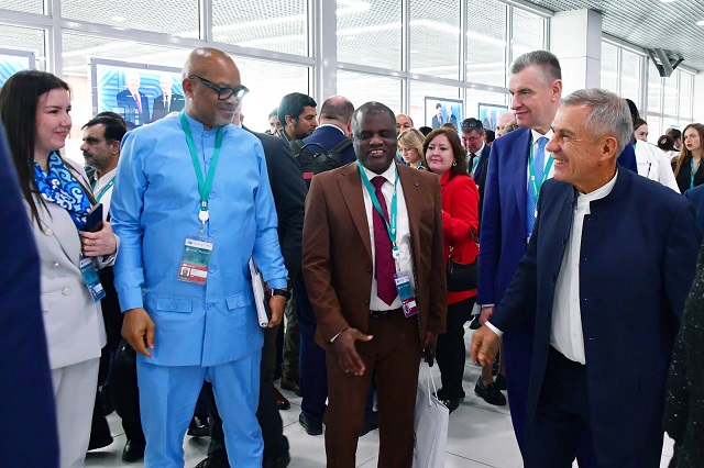 Минниханов встретился с послами стран — участниц KazanForum