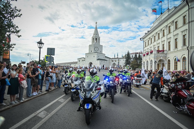 Минниханов: в праздновании Дня Республики Татарстан приняли участие более 400 000 человек
