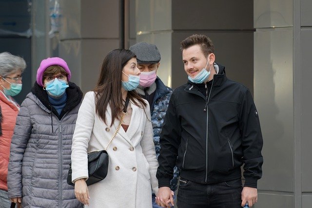 Верховный суд РФ начал штрафовать за отсутствие маски по фотографии нарушителя