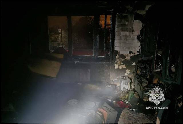 43-летний мужчина погиб при пожаре в пятиэтажке Казани