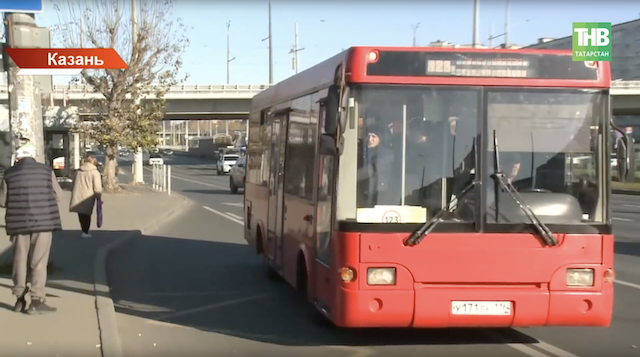 Более 3 000 «зайцев» поймали в автобусах Казани с начала года