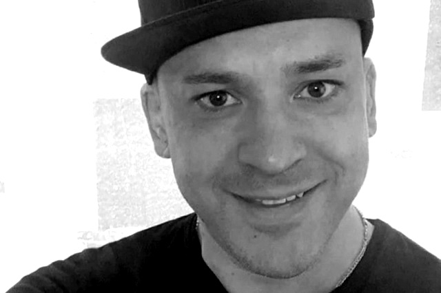 Солист группы «Отпетые мошенники» Вячеслав Зинуров скончался в возрасте 50 лет