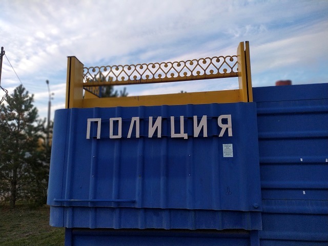 Рецидивистка ограбила двух парней на остановке в Набережных Челнах