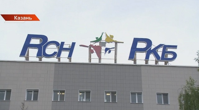 В РКБ пришили 24-летней пациентке к животу палец, оторванный во время мытья окон