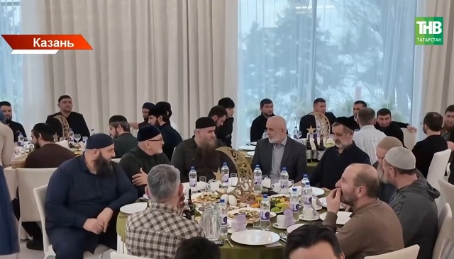 Ифтар как площадка дипломатии: Казань объединила народы за одним столом