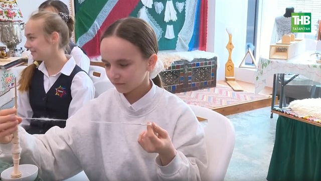 "ЦУМ" үзәгендә мәктәп укучылары өчен беренче остаханәләр узды