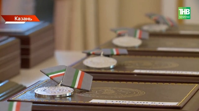 «Те, кем гордится Татарстан»: Минниханов вручил награды ветеранам, бойцам СВО, врачам и многодетным родителям
