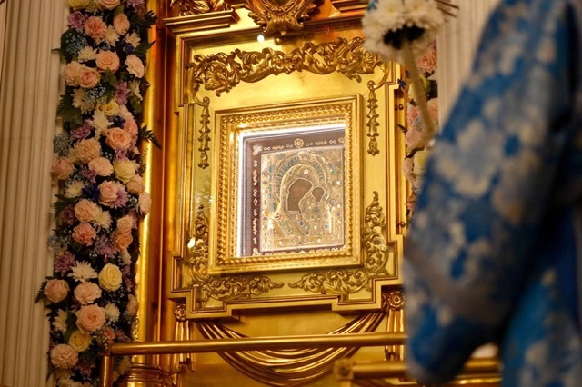 ТНВда туры трансляция: Казан Изге Ана иконасы хөрмәтенә тантаналы гыйбадәт кылу