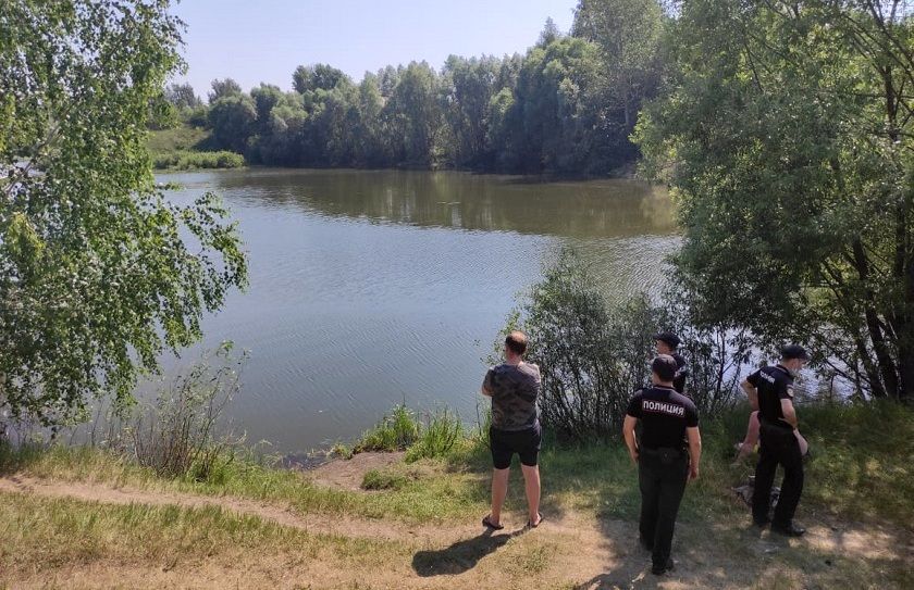 Смерть на воде: в Зеленодольске из озера достали тело 44-летнего утопленника