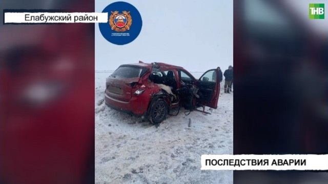 Одна пассажирка погибла, еще одного человека госпитализировали в результате аварии под Елабугой