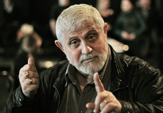 «Я работаю для зрителя»: Александр Славутский о критериях успеха театра, труппе и предстоящей премьере 