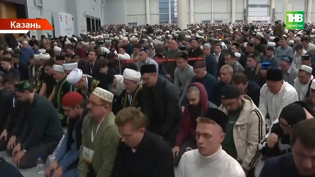 Ифтар для журналистов провели в казанской мечети Марджани