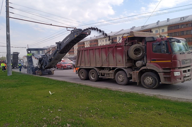 В Казани ремонтируют улицу Декабристов по нацпроекту