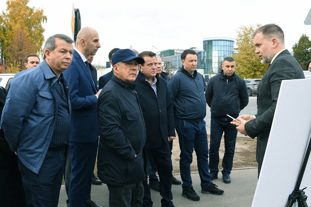 Минниханов осмотрел здание ЦУМа и бутик-отель «Сомов» в центре Казани