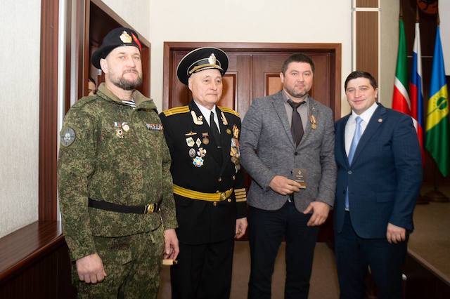 «Спасибо за труд»: волонтёров СВО наградили в Нижнекамском районе РТ