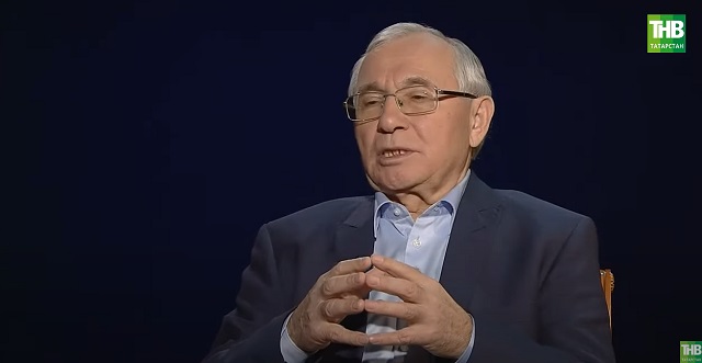 Разил Вәлиев: "Минем бәхет - тик минеке булыр, - туктамасын гына йөрәгем.."