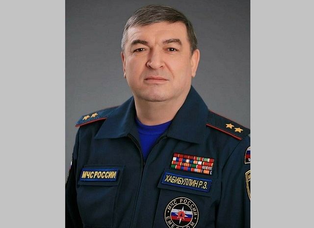 Начальнику МЧС РТ Рафису Хабибуллину присвоили звание заслуженного спасателя Татарстана