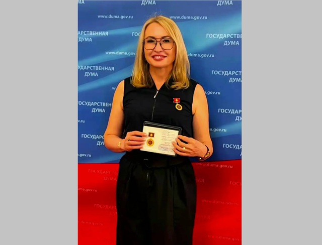Акушер-гинеколог из Альметьевска Руфия Рафикова награждена медалью «Сокровище России»