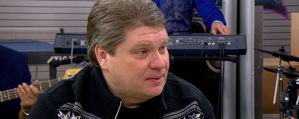 Спортивный журналист из Омска попал в больницу после нападения у дома