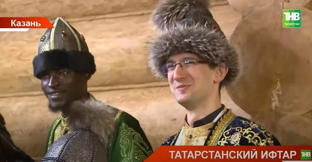 Делегаты Всемирного фестиваля молодежи побывали на ифтаре в Казани