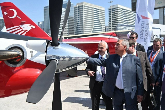 Минниханов принял участие в открытии международной выставки IDEX-2023 в Абу-Даби