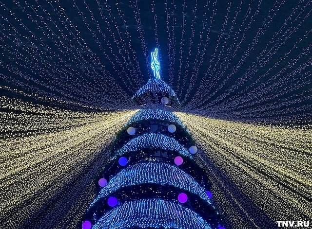 Главная елка Казани зажжет праздничные огни уже на следующей неделе