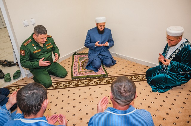 Молельную комнату открыли в военном госпитале в Казани