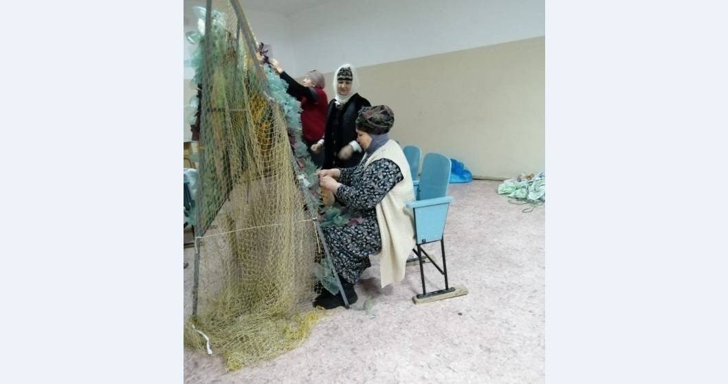 Яшел Үзән районы Норлат авылы хезмәтчәннәре хәрбиләргә 12 маскировка челтәре ясаган