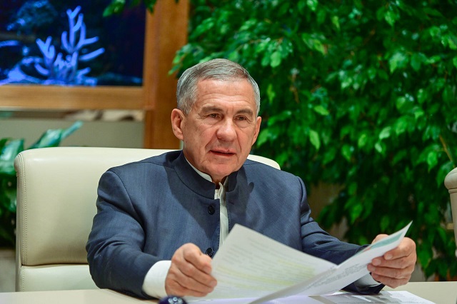 Минниханов принимает участие в совещании, которое проводит Президент России с членами правительства