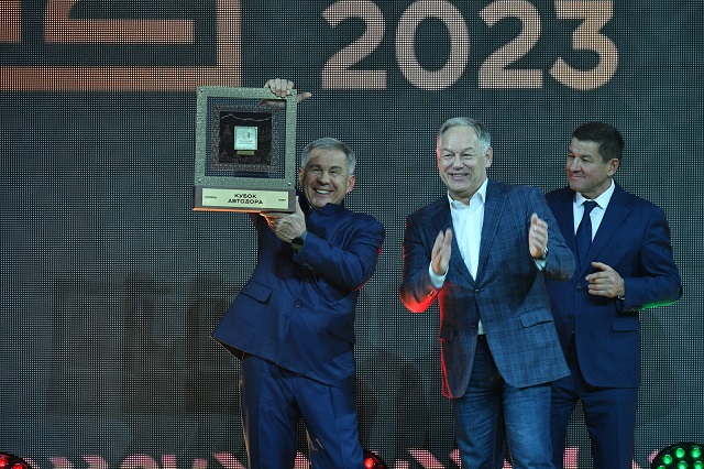 Раису Татарстана вручили Кубок Автодора