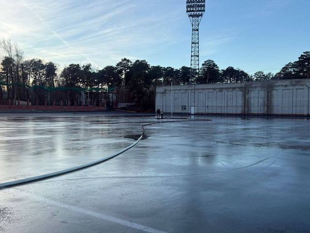 Казань приступила к подготовке катков к зимнему сезону