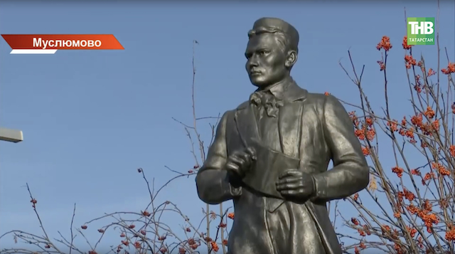 В Муслюмово открыли памятник Габдулле Тукаю