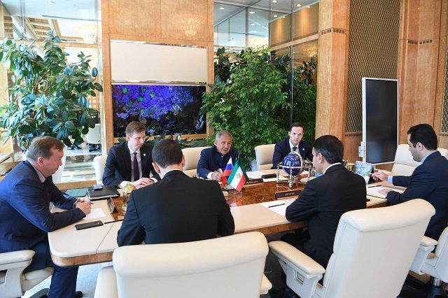 Минниханов обсудил сотрудничество с новым Генконсулом Ирана в Казани Мирзахани